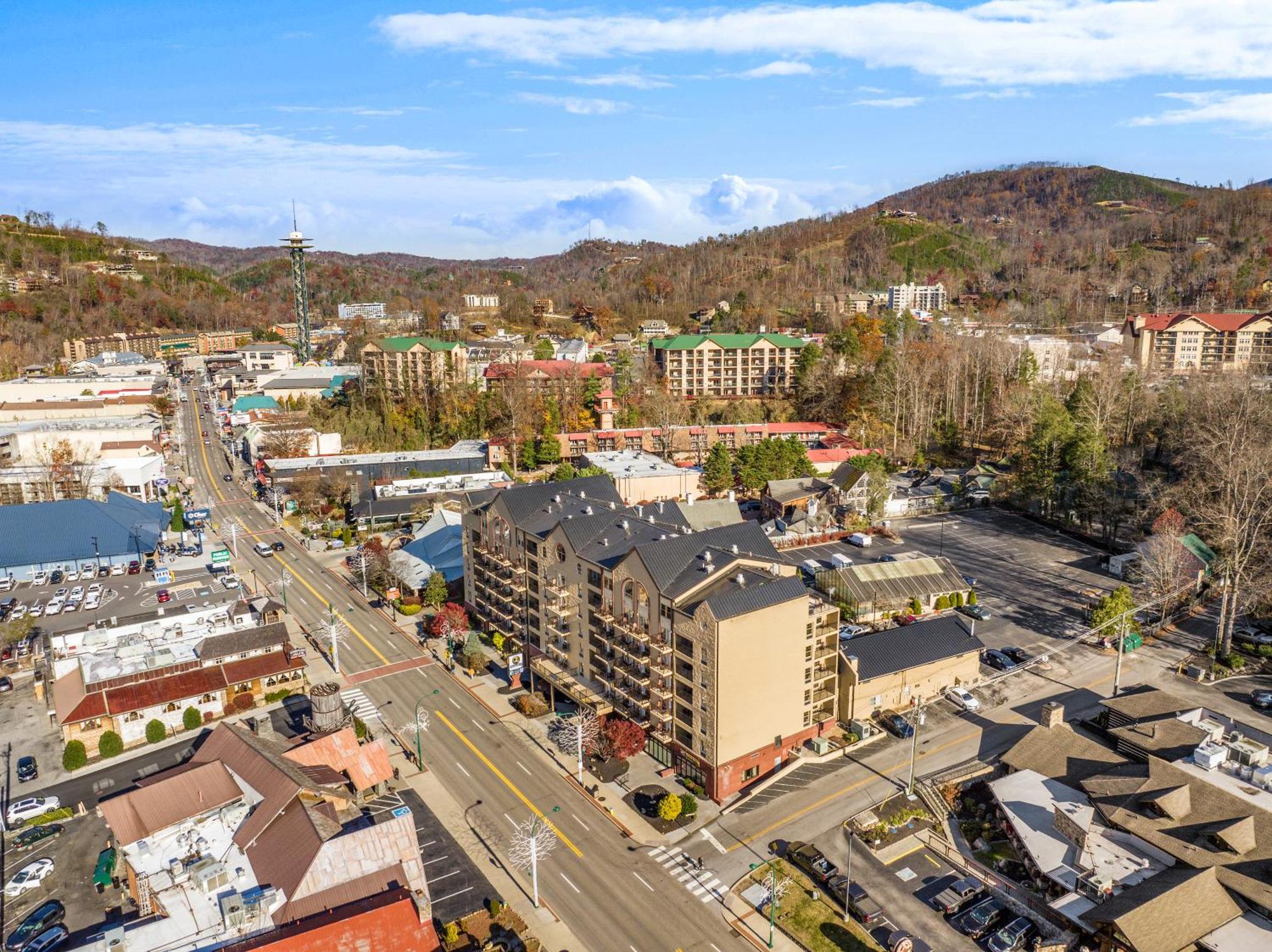 Black Bear Inn & Suites Gatlinburg Bagian luar foto